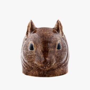 Bild av charmig äggkopp i form av ekorrehufvud