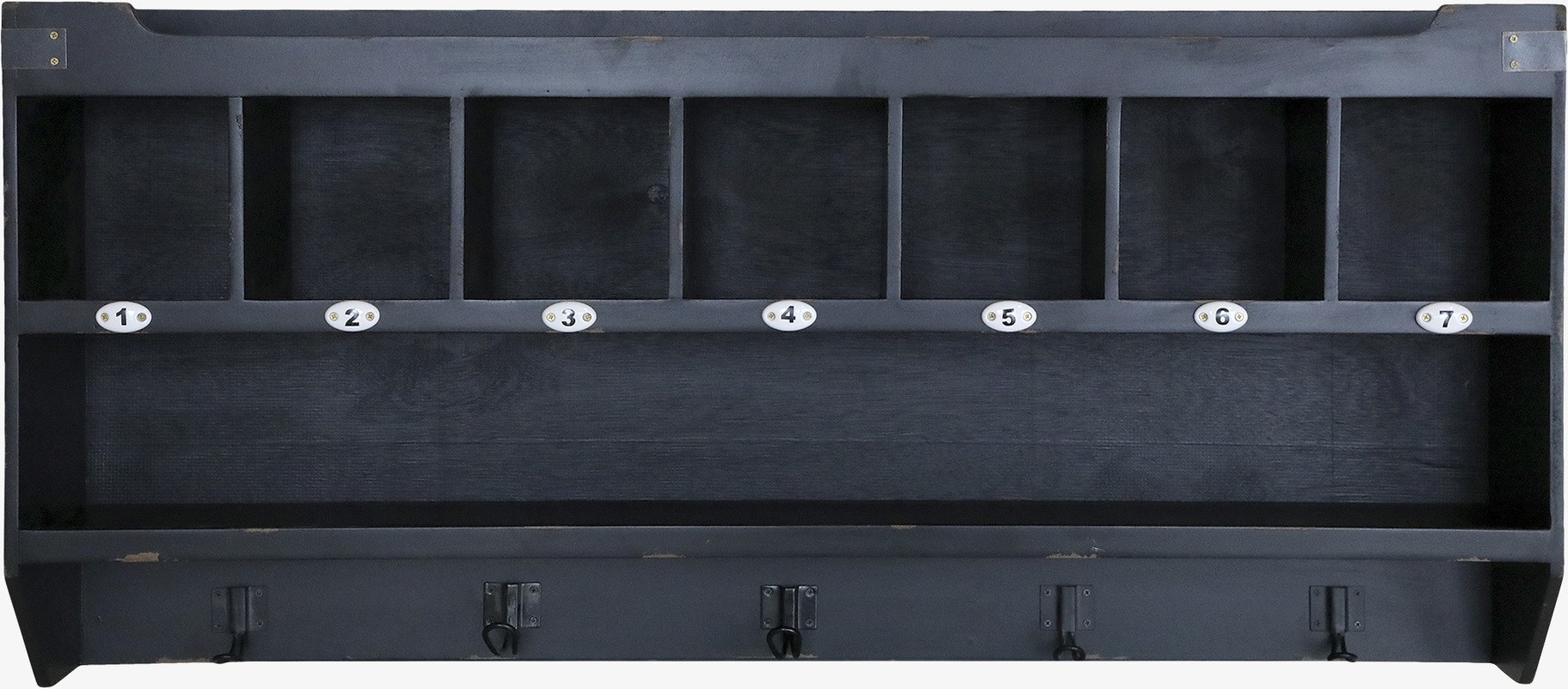 Vägghylla Antiksvart från Chic Antique med numrerade fack