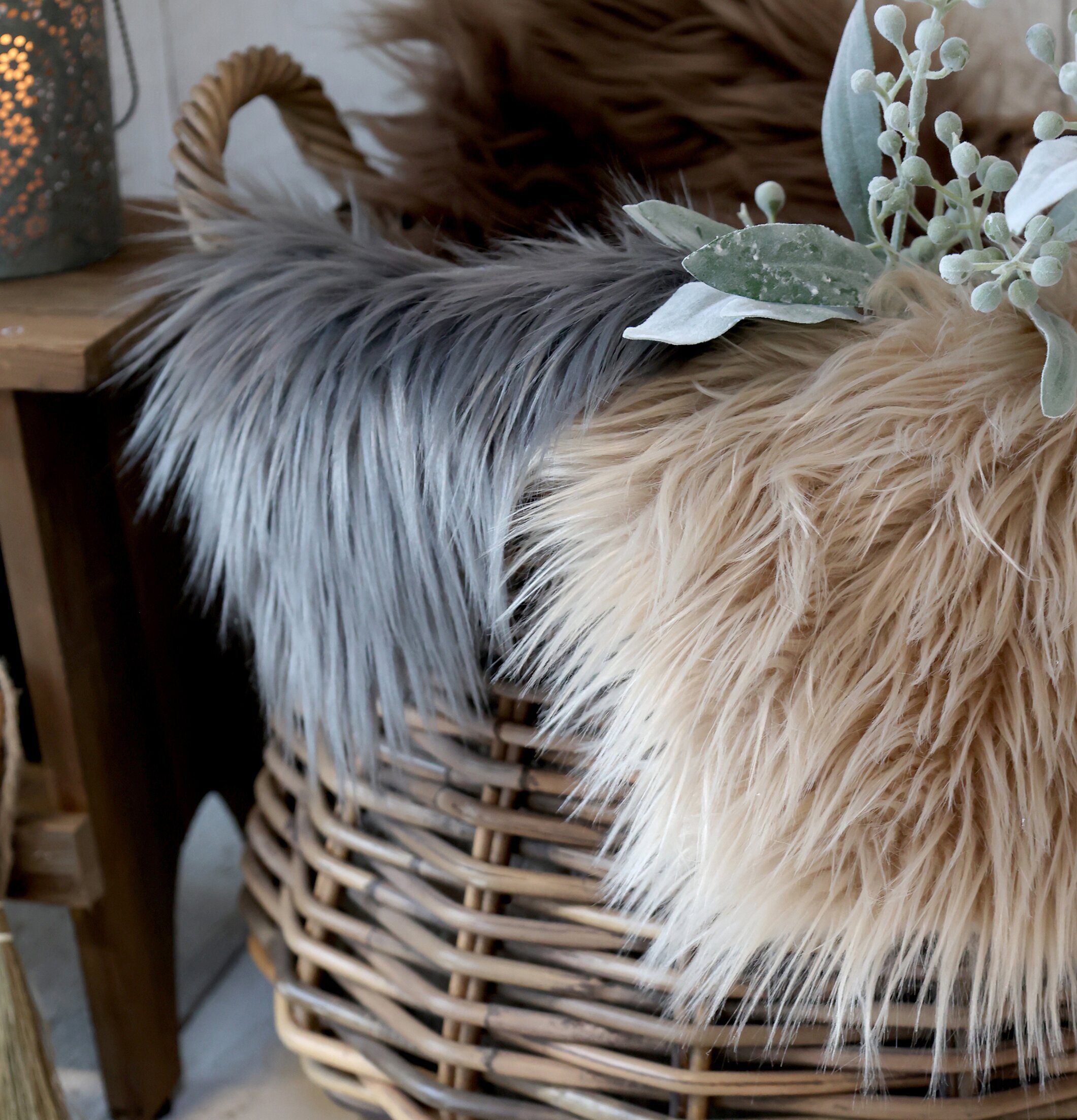 Konstfäll Mörkgrå från Chic Antique i harmonisk inredning