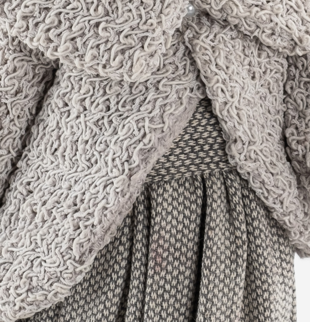 Bordslampa Linea från Skitso med textil i två olika tyger