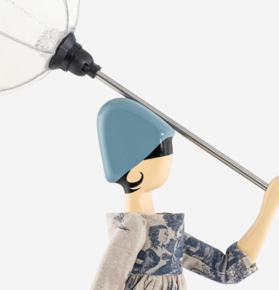 Bild av unik bordslampa med konstnärlig design