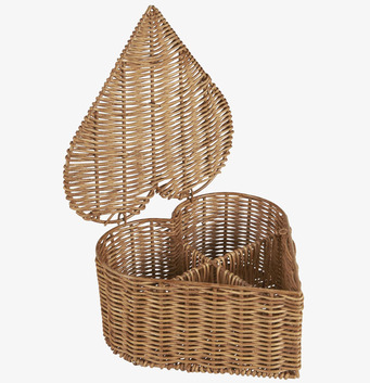 Bild av hjärtformad förvaringsbox med flätat mönster