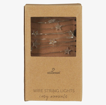 Bild av elegant ljusslinga med stjärnformade lampor