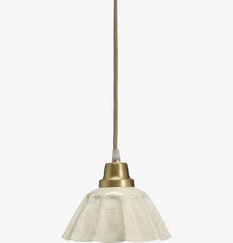 Foto av elegant fönsterlampa med veckad design