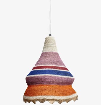 Bild av unik och färgglad taklampa med konisk form