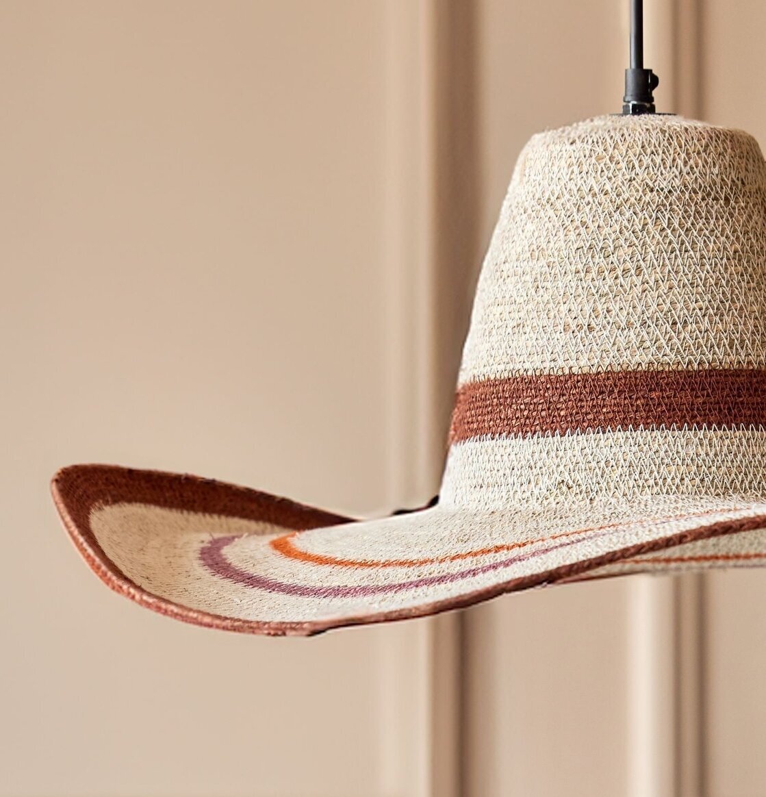 Taklampa OffWhite Rice från Rice med flätad och färgad design