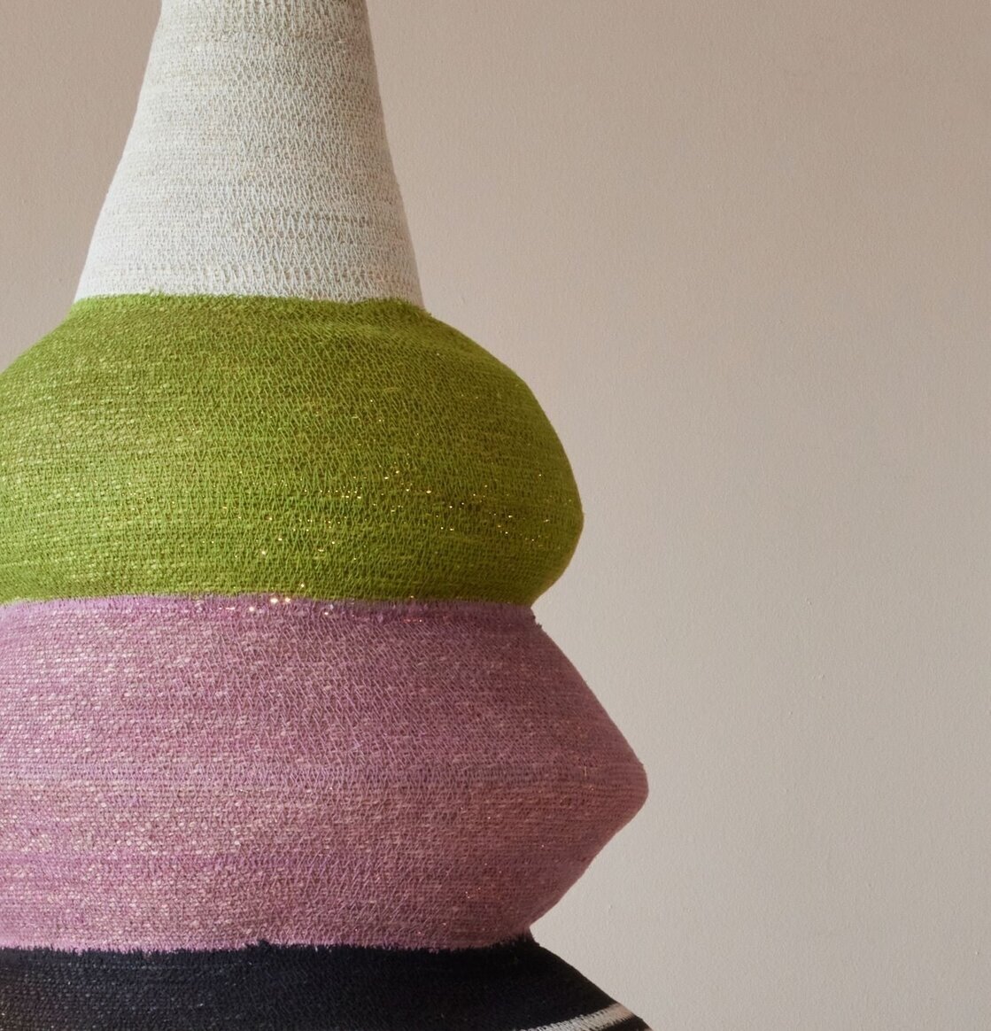 Taklampa Green Rice från Rice med färggradering och textur