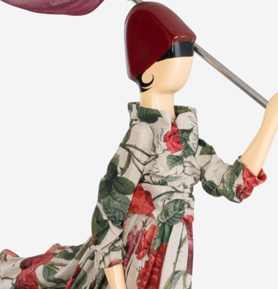 Foto av unik bordslampa med blommig design