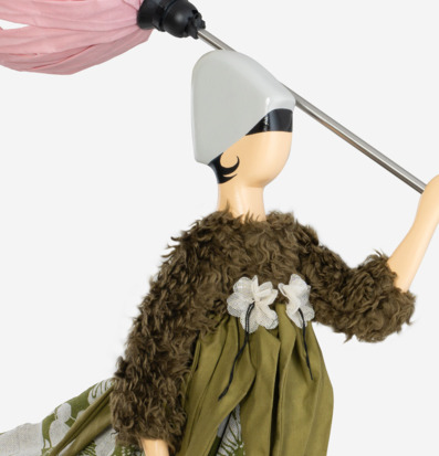 Bild av unik bordslampa med konstnärlig design