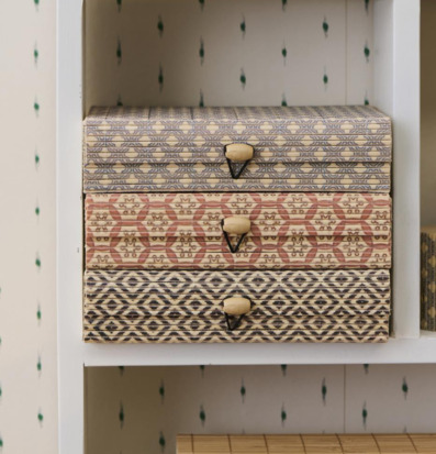 Bild av skandinavisk design: färgglada förvaringslådor