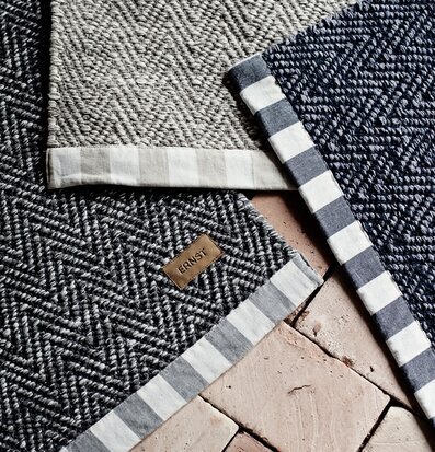 Foto av eleganta mattor med grått vävmönster och textur