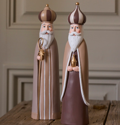 Bild av eleganta skulpturer med kunglig karaktär