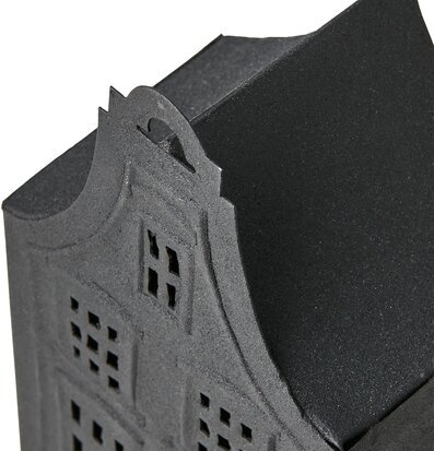 Bild av elegant svart ljuslykta med nordisk design