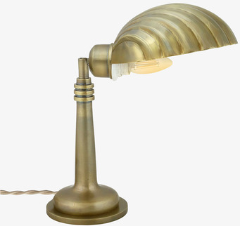 Bild av elegant bordslampa i antik mässingsfinish