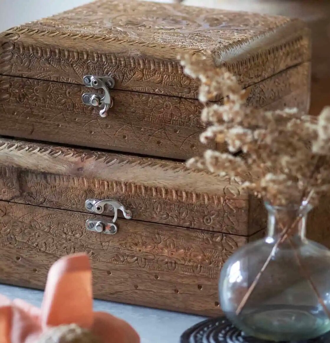 Ask Amala Natur Set/2 Wikholm Form Förvaringslådor och korgar Boxar Förvaringsboxar Porslinsboxar Trälådor Smyckesboxar i porslin