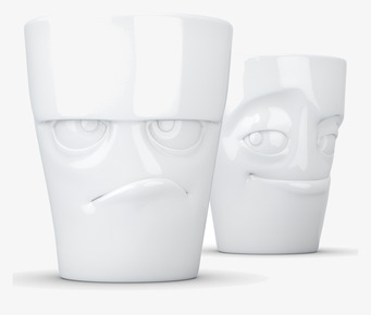 Bild av två lekfulla muggar med uttrycksfull design