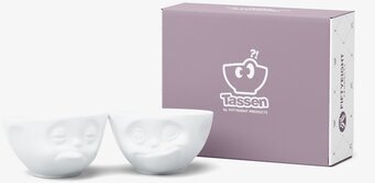 Bild på två uttrycksfulla porslinsskålar med ansikten