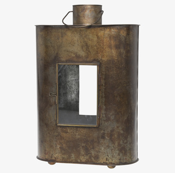 Bild av en stor, retroinspirerad lanterna i antik mässing