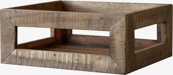 Bild av rustik och funktionell trälåda med naturlig charm