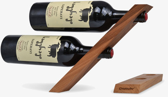 Foto av elegant vinflaskhållare i valnötträdesign