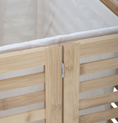 Bild av elegant tvättkorg i bambu med smart design