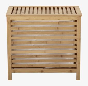 Foto av elegant tvättkorg i bambu med naturlig design