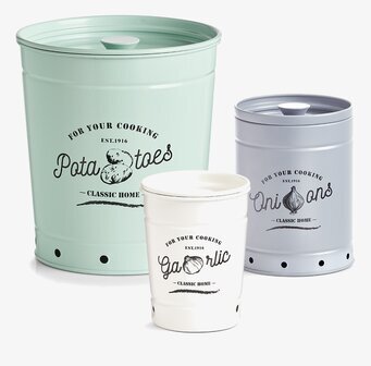 Bild av charmiga plåtburkar för stilren köksförvaring