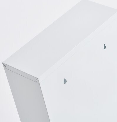 Bild av stilrent och funktionellt medicinskåp i vitt