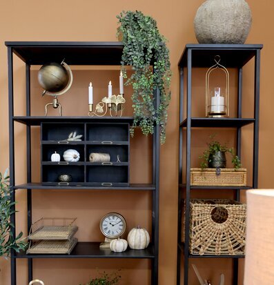 Bild av stilfull inredning med tidlös och elegant design