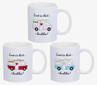 Bild av tre färgglada porslinsmuggar med husbilstema