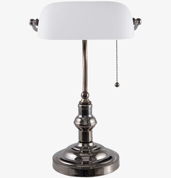 Bild av elegant och klassisk skrivbordslampa i vitt