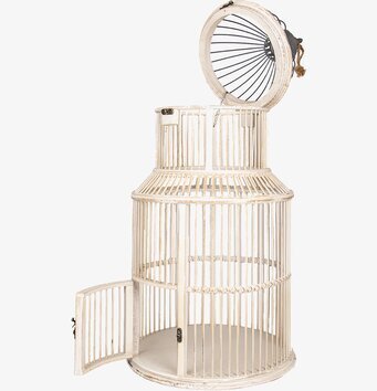 Bild av antik vit fågelbur med nostalgisk design