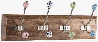 Bild på stilfull klädhängare med färgglada detaljer