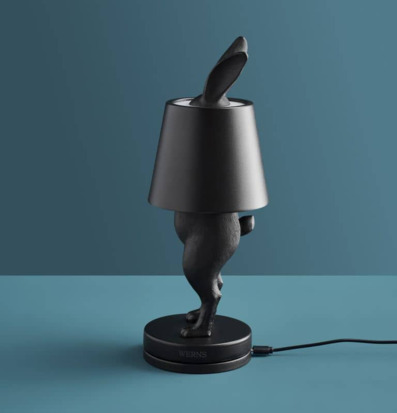 Bild av unik bordslampa med kreativ design och stilren look