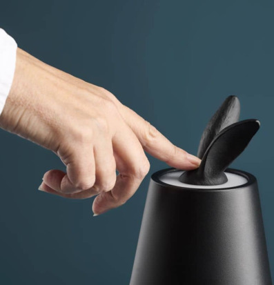 Bild av LED-bordslampa med modern design och funktion