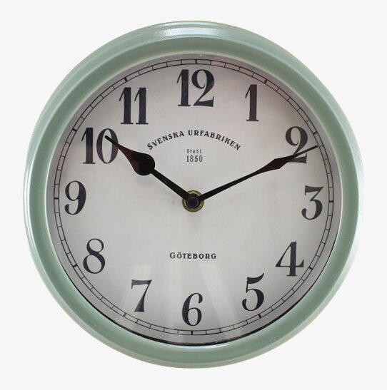 Väggklocka Viggo Mint från Strömshaga med mintgrön ram