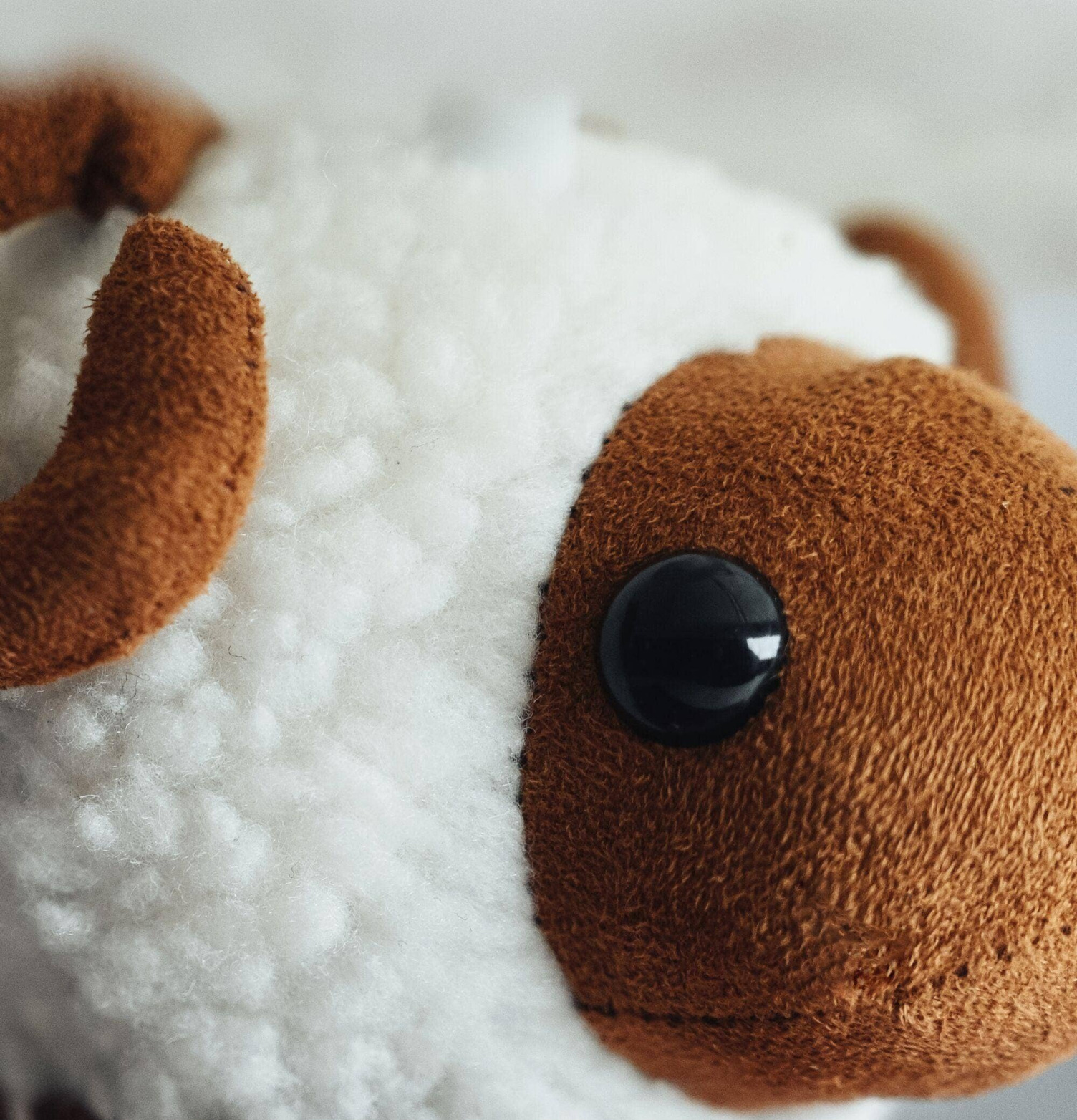 Bordslampa Wolle Får Happy Lamps Lampor Taklampor Golvlampor Bordslampor LED-lampor Ledlampor Fönsterlampor Ljusslingor för dekoration