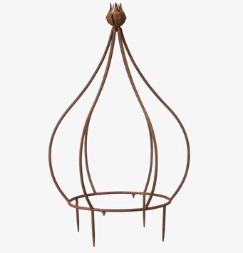 Bild av stilrent och funktionellt växtstöd i trädgården