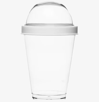 Bild av stilren och praktisk yoghurtbägare i vit design