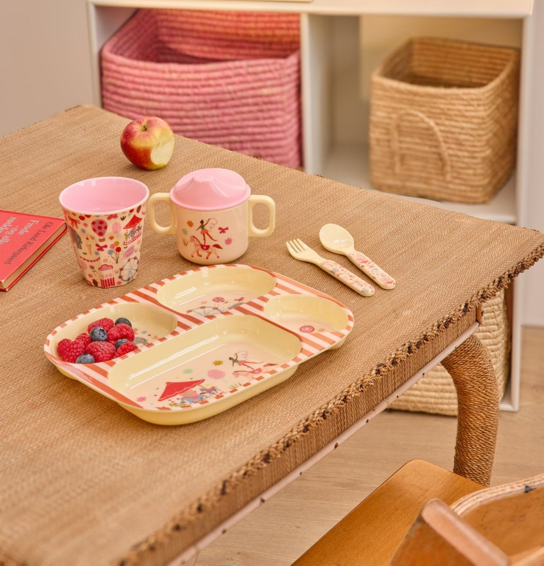 Melaminmugg - Fun Fair Print Pink Rice Melaminmuggar Lattemuggar i melamin Melaminkoppar