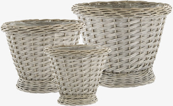 Bild av tre flätade pilkrukor i olika storlekar