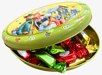 Bild av oval påskask fylld med färgglada chokladpraliner