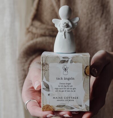 Bild av en ängelstatyett som symboliserar tacksamhet