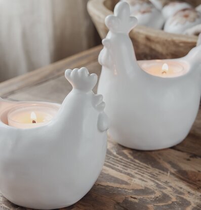 Bild av två ljuslyktor i unik och lekfull design