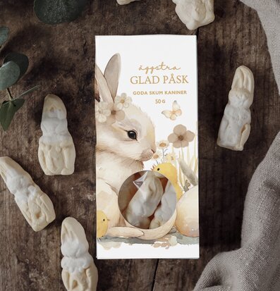 Bild av påskgodis med kaniner i vårigt arrangemang