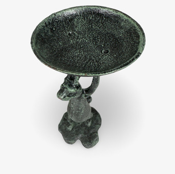 Bild av dekorativt fågelbad med antik kopparfinish