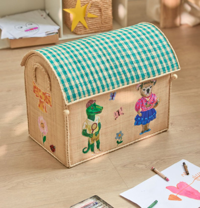 Bild av lekfullt förvaringshus i barnrum med kreativitet