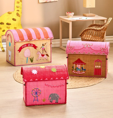 Bild av lekfull förvaring för barnens kreativa miljöer