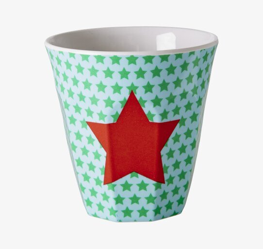 Foto av färgglad och barnvänlig mugg med stjärndesign