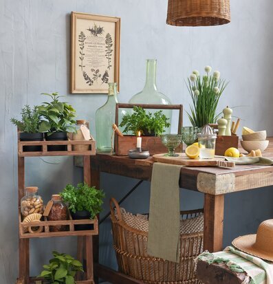 Bild av charmig och rustik inredning med naturinslag